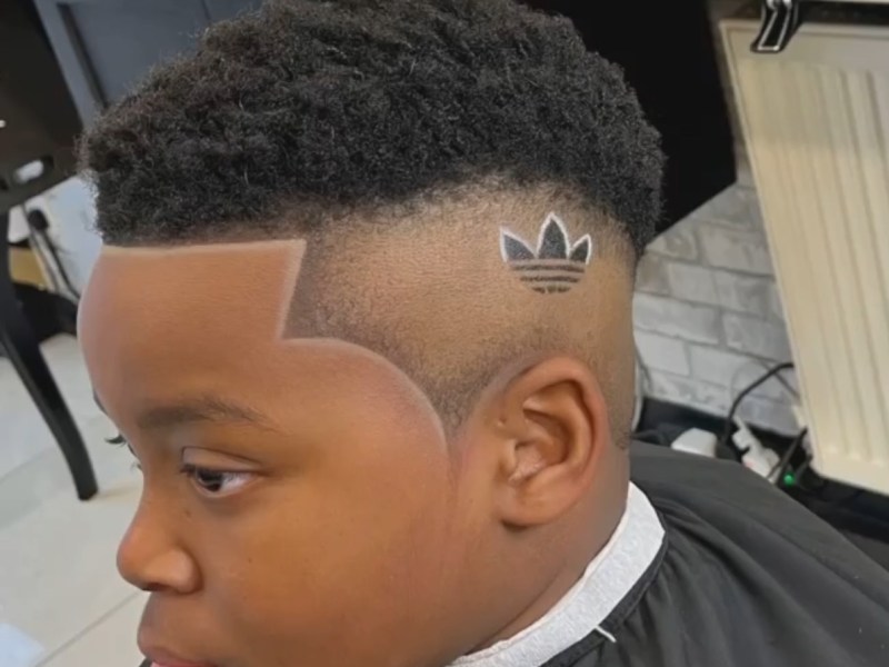 Skin Fade (Sides Only) | 40 mins