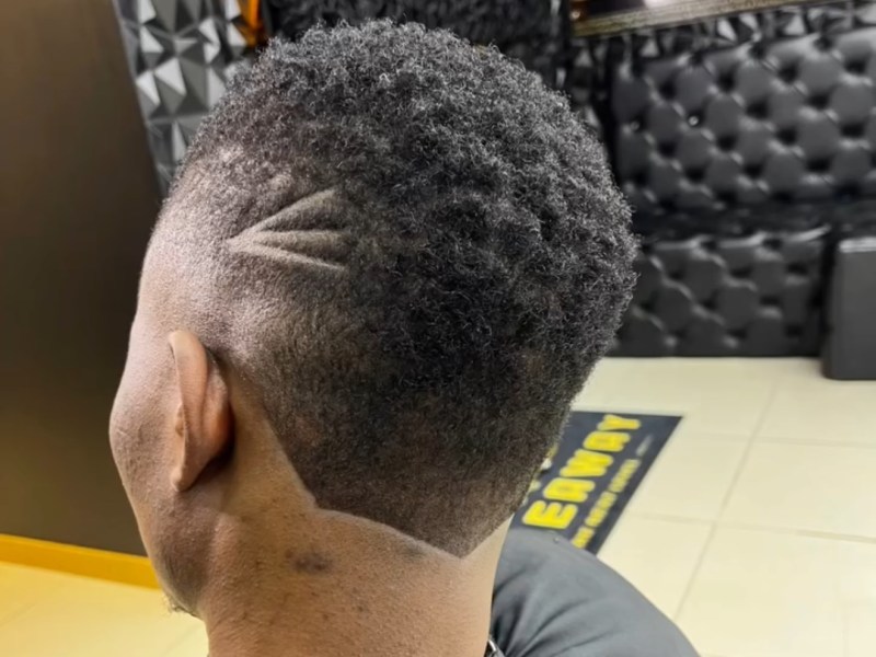 Skin Fade (Sides Only) | 40 mins